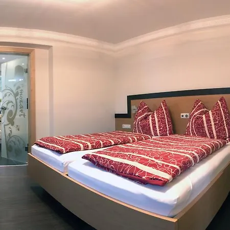 Apartment Mozart Mayrhofen Room photo